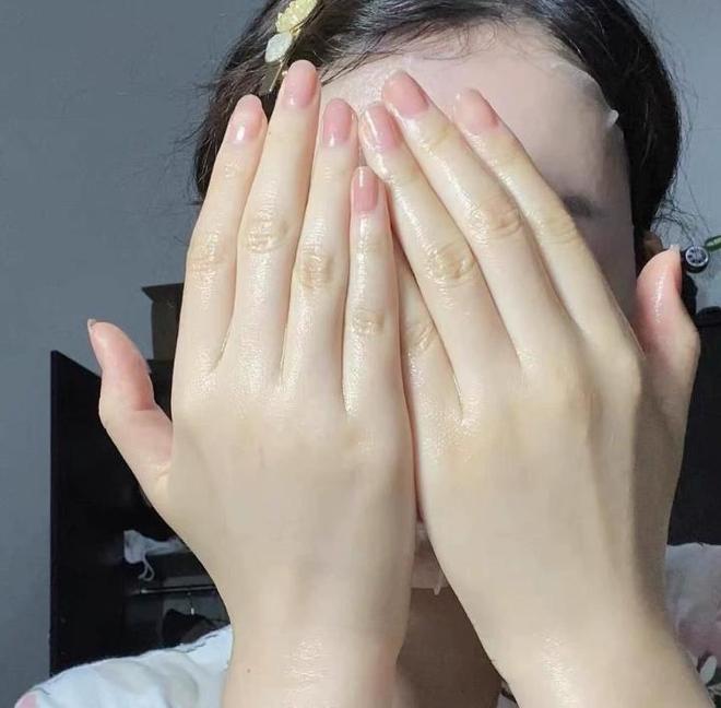 实测：护手霜哪个牌子的好？OG视讯2025四款护手霜(图3)